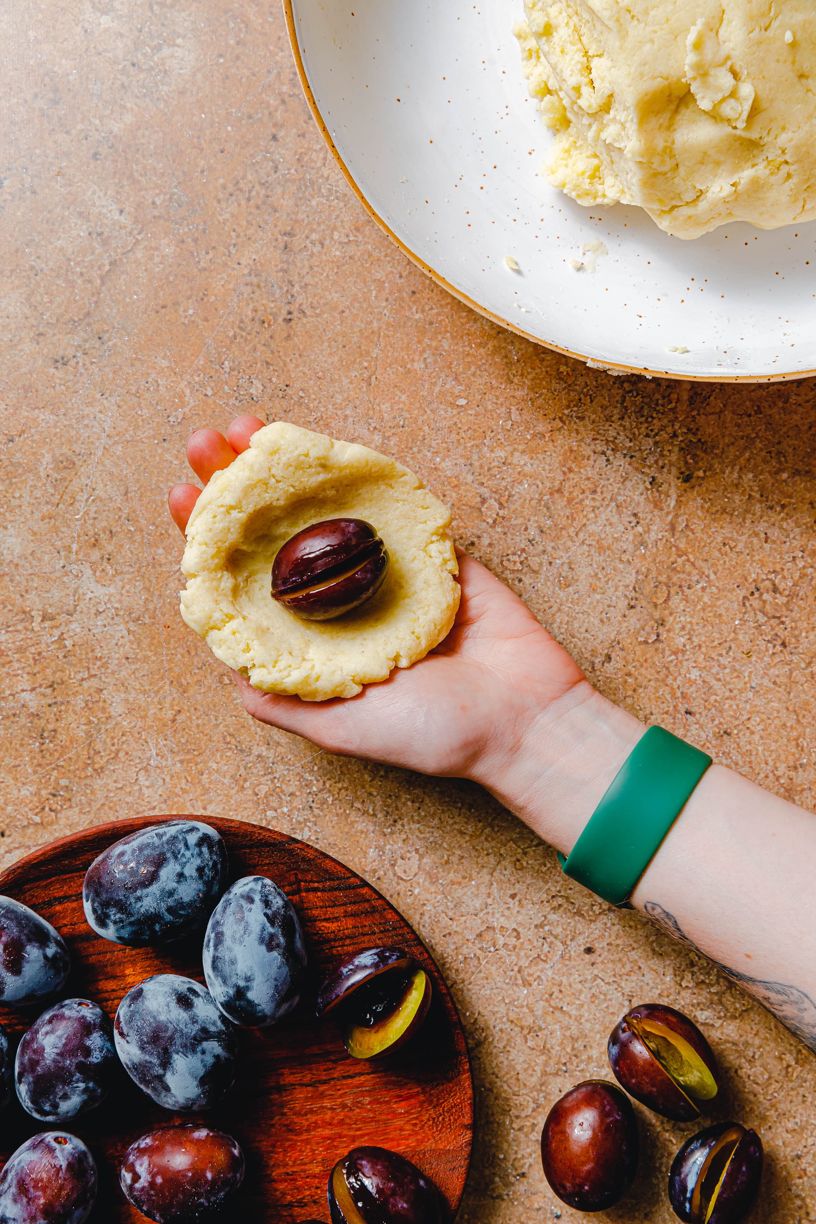 Vegane Zwetschgenknödel zubereiten
