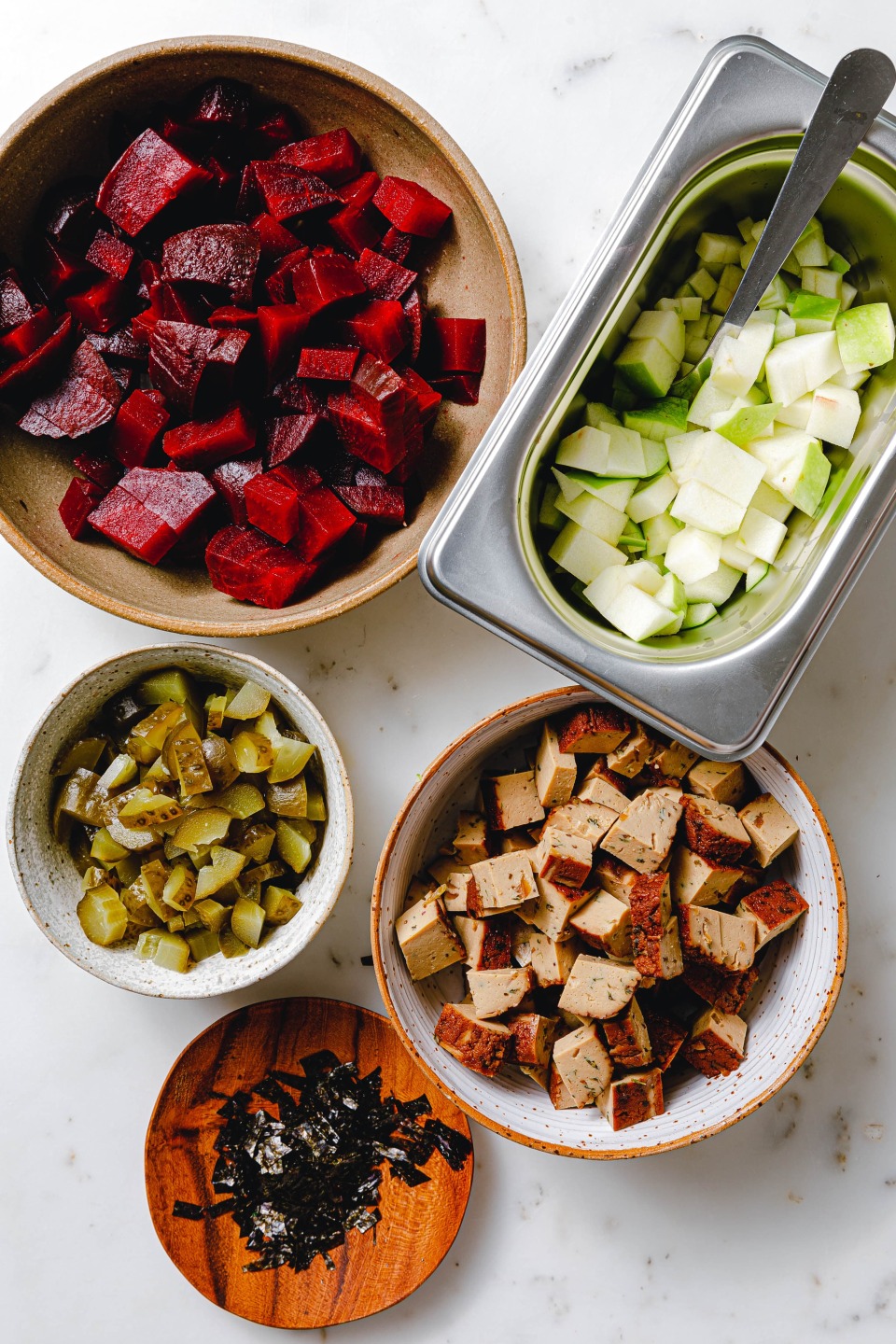 Zutaten für veganen Heringssalat mit Roter Bete