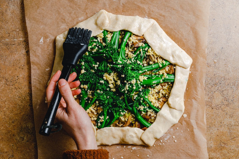 Vegane Brokkoli-Lauch-Galette