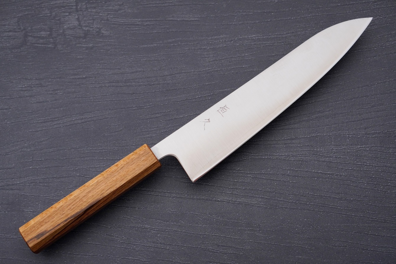 Tsunehisa Ginsan Migaki Gyuto 210mm Eiche