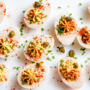 Vegane gefüllte Eier