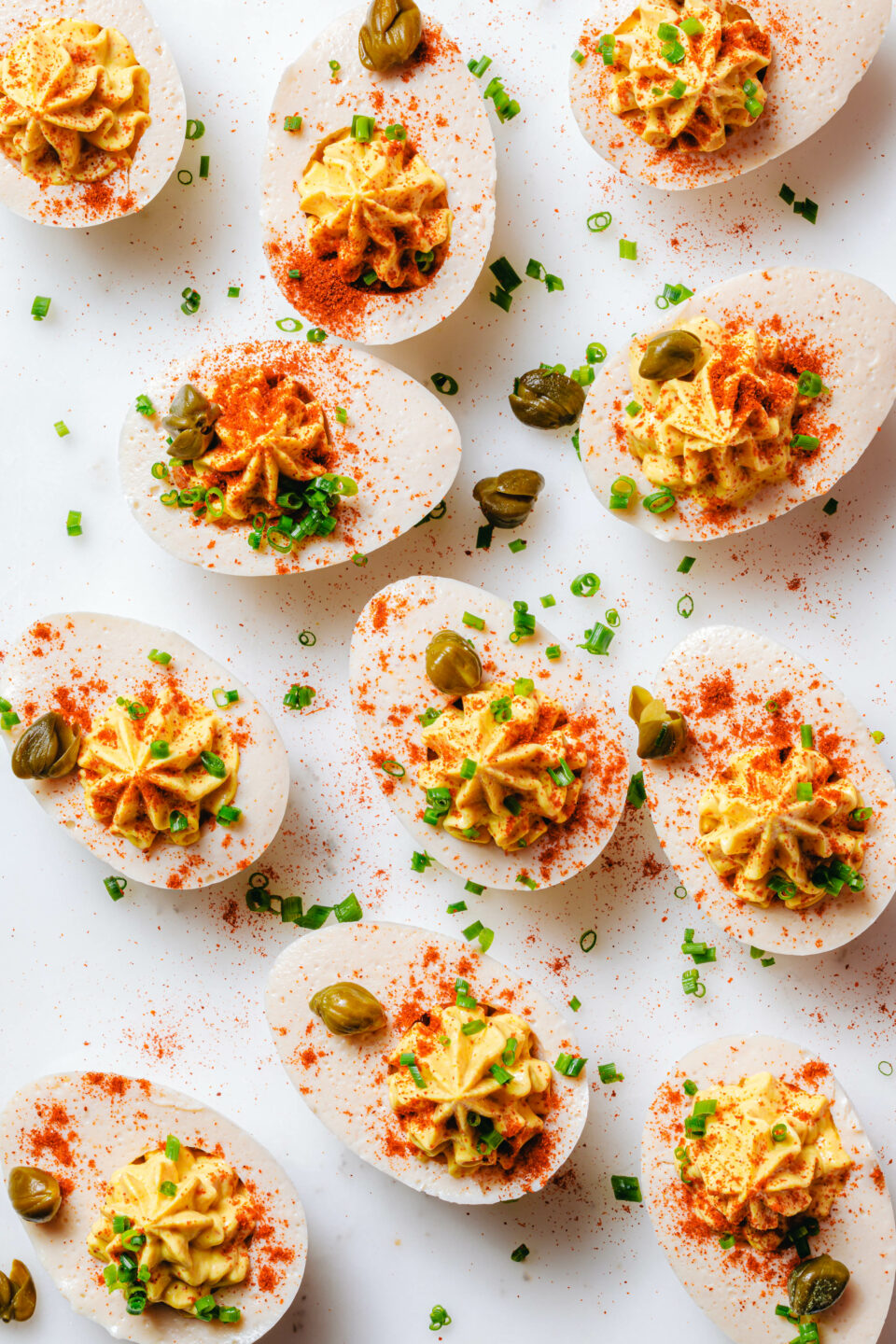 Vegane gefüllte Eier