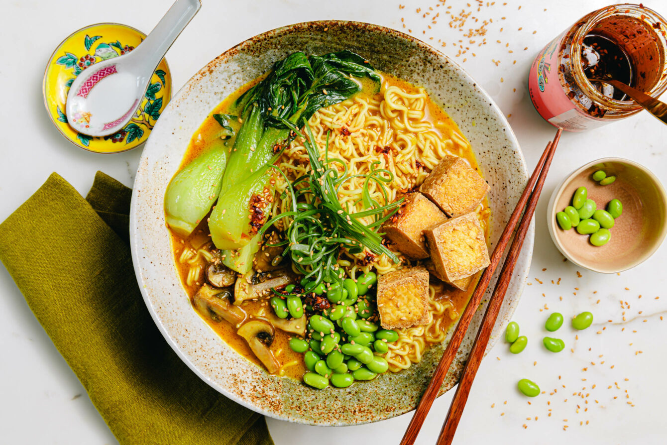15 Minuten Kokos-Curry-Ramen