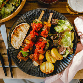 Vegane Schaschlikspieße mit selbst gemachter Schaschliksauce
