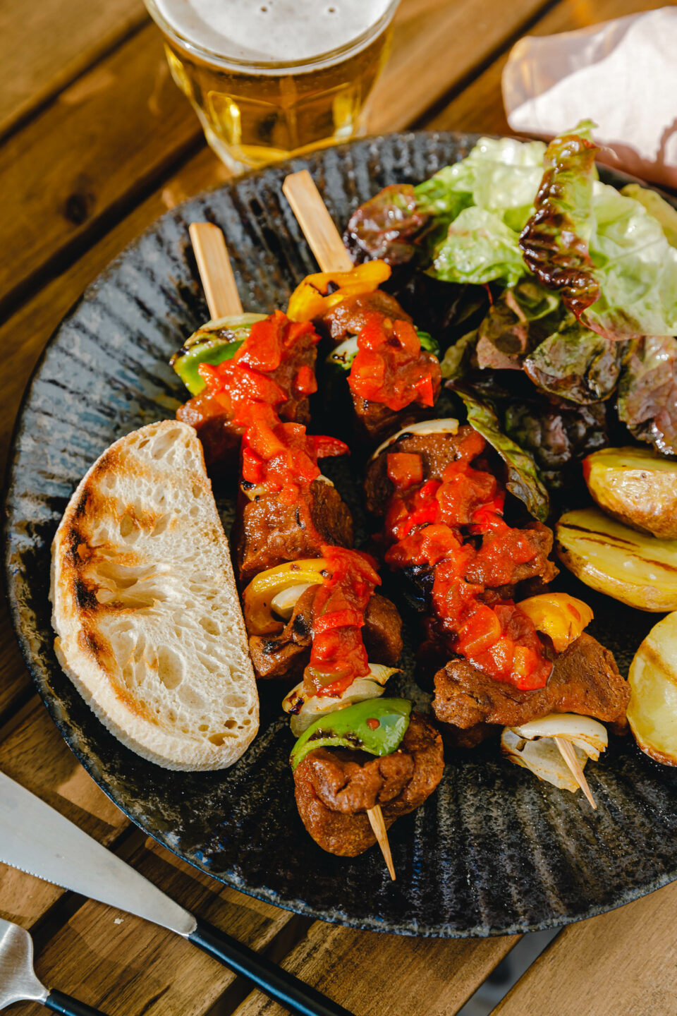 Vegane Schaschlikspieße aus Seitan