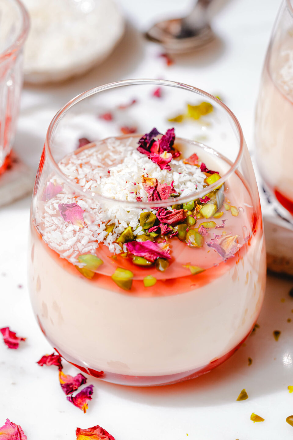 Malabi vegan – israelischer Milchpudding mit Rosenwasser