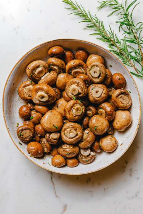 Marinierte Pilze zum Grillen